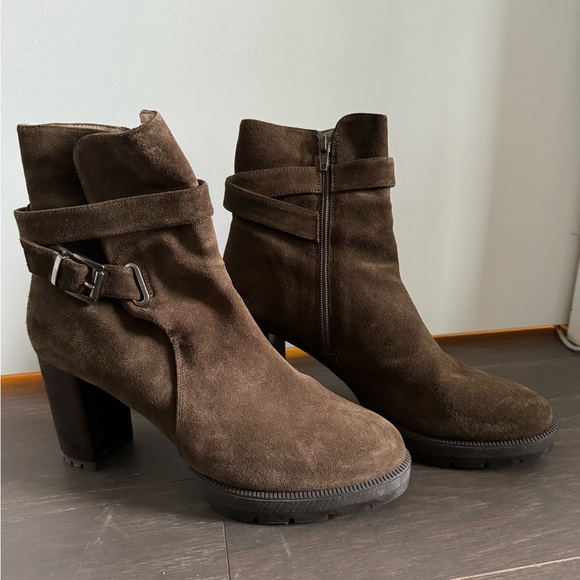 Unisa Boots - NEVER WORN - Picture 3 of 9